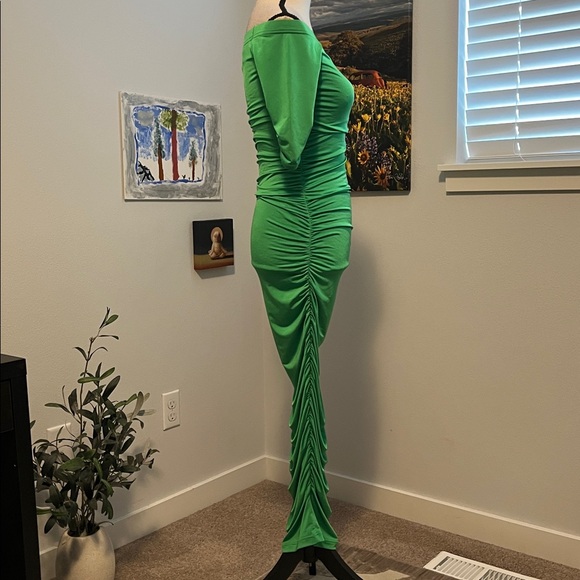 NWT L’Agence Body Con Midi - Picture 5 of 11